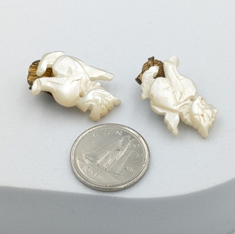 Antique White Opalescent Carved Clip-On Earrings - Picture 4 of 5